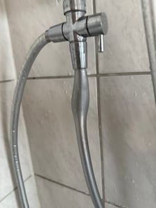 tecuro PREMIUM Brauseschlauch 1,25 m, verdrehsicher, silberglatt, KTW-BWGL Kunden-Foto 4