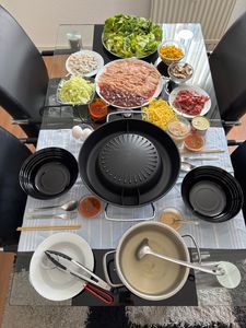 Tristar Korean Hot Pot Grill Fondue Schwarz (PZ-9131) Photo du client 1