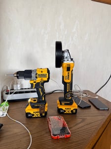 Dewalt DCB 182 Batteria al Litio 18V - 4 Ah / 4000 mAh XR Foto del cliente 1