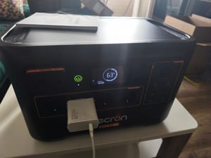 PECRON F3000LFP Powerstation 3072 Wh LiFePO4 – 3600 W CA, UPS, app Foto del cliente 1