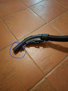 LEHMANN Profi Waschsauger, Teppichreiniger mit Heißwasser 60°C, Polsterreiniger mit 35 L Tank, Nass- und Trockensaugen, inkl. Zubehör, Grau Kunden-Foto 6