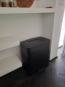 HOMCOM: Cubo de basura para cocina, 2 unidades de 20 litros, cubo con pedal y tapa de cierre suave Foto del cliente 1