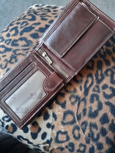 RFID echt Leder Portemonnaie Geldbörse Geldbeutel Herren Querformat Braun (5501) Kunden-Foto 3