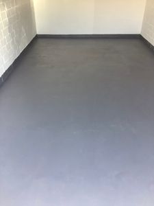 BAUFIX professional Garagenboden Spezialfarbe lichtgrau matt, 5 Liter, Beton- und Bodenfarbe Kunden-Foto 4