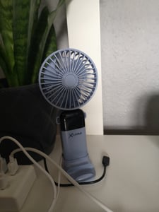 Xlayer Handventilator klappbar/wiederaufladbar mit Smartphonehalterung Kunden-Foto 3