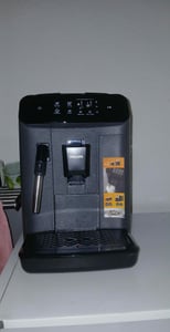 Philips 800 series Series 800 EP0824/00 Kaffeevollautomat, Espressomaschine, 1,8 l, Kaffeebohnen, Eingebautes Mahlwerk, 1500 W, Schwarz Kunden-Foto 3
