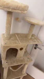 COSTWAY Meerlaags krabpalen met sisalstokken, 168 cm hoge kattenklimtoren met ligplaatsen, hangmat, kattenhol en hangende speeltjes, kattenmeubilair Klantenfoto 2