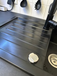 MIT ARMATUR - Rein Schwarz LINDBERGH® Antibakterielle Granit Spüle "VEL44" + "1-Deco" Einbauspüle Küchenspüle Spülbecken Kunden-Foto 3