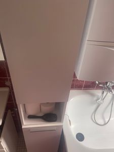 Badezimmerschrank NEL III Säulenregal weiß mit Korb Kunden-Foto 1