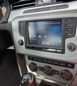 Bezdrôtová CarPlay a Android Auto jednotka pre systémy MIB1/MIB2 – súprava na doplnenie funkcie pre modely VW Golf 7, Touran, Tiguan, Passat, Atlas, Phideon, Lamando, Škoda a Seat Fotografia od zákazníka č. 2