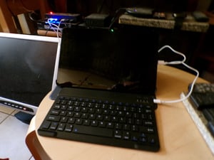 Tableta P12 Pro con Android, pantalla de 12", resolución 2.4K y 120Hz, conectividad 4G LTE, 48GB de RAM (12GB + 36GB) y 256GB de almacenamiento interno (ampliable hasta 2TB con tarjeta TF), batería de 12000mAh, procesador T7300 con certificación Widevine L1, Bluetooth 5.4. Incluye teclado, ratón y lápiz óptico Foto del cliente 3