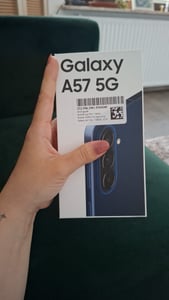 Samsung Galaxy A57 5G , 17 cm (6.7"), 8 GB, 256 GB, 50 MP, Android 16.0, Námořnická modrá Fotografie od zákazníka č. 2