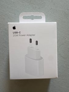 Original Apple Ladegerät 20 W USB C Power Adapter Kunden-Foto 10