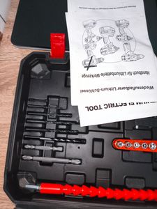 Akkuschrauber, Akku Bohrschrauber Set, Akku-Schlagbohrschrauber, Schlagbohrmaschine, mit 2x 1500Ah Batterie, Koffer und viel Zubehör Kunden-Foto 3