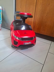 Rutschauto Rutschfahrzeug Kinderauto Spielzeug ab 1 Jahr weiß Kunden-Foto 1