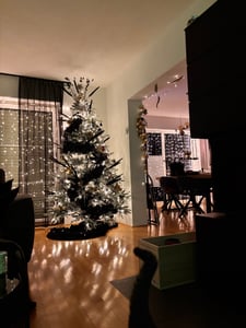 Yorbay 210cm Künstlicher Weihnachtsbaum  Tannenbaum mit Beleuchtung Weiß Schneeflocken LED  für Weihnachten-Dekoration Kunden-Foto 19