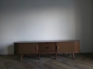 Merax TV-Lowboard 175 cm mit 2 Schubladen & Schiebetüren, ovales Design für TV bis 75 Zoll, TV-Schrank mit höhenverstellbare Füße, matt Walnuss Kunden-Foto 3