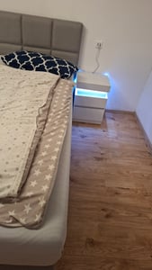 VASAGLE Beistelltisch mit Ladestation, 2er Set, Nachttisch mit Beleuchtung, Steckdosen, Geheimfach, Schubladen, modern, schwarz Kunden-Foto 6