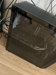 ASUS TUF Gaming TUF-RTX5080-O16G-GAMING, GeForce RTX 5080, 16 GB, GDDR7, 256 Bit, 7680 x 4320 Pixel, PCI Express 5.0 Kunden-Foto 1