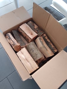 25kg Brennholz Buchenholz Kaminholz Feuerholz Grillholz - 100% Buche, ofenfertig, Scheitlänge ca. 33 cm - für Kamin, Ofen, Feuerschalen, Lagerfeuer Kunden-Foto 1