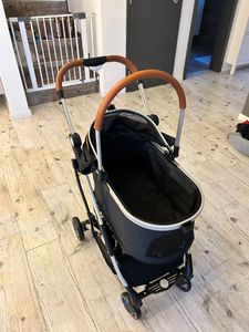 Fudajo Poussette pliable pour chiens et chats 2 en 1 – Capacité max. 15 kg – Grise – en Aluminium – avec Sac de transport amovible et Rack – Buggy Chariot pour petits animaux Photo du client 2