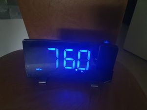 MODFU Projektionswecker, 3 Projektionshelligkeit, Led Digital Wecker mit Projektion 180 °, Radiowecker mit USB-Anschluss LED-Anzeige Snooze Dual-Alarm Kunden-Foto 1