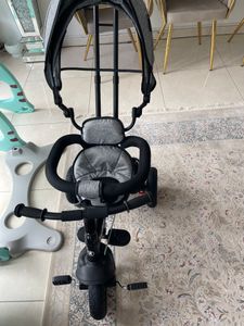 Triciclo per bambini da 1 a 4 anni - TOBI FREY - grigio - girevole - ruote a pompa + push off Foto del cliente 3