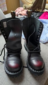 Steel - Rub Off, 10-Loch Boots Kunden-Foto 1
