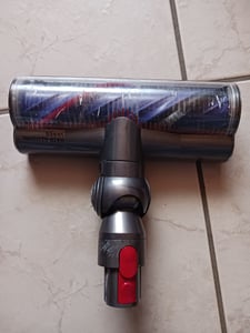 Bürste Kompatibel mit Dyson V7, V8, V10, V11, V15 Staubsauger Elektrobürste mit Direktantrieb mit 4 Frontlichten für Hartboden und KurzflorigeTeppiche Kunden-Foto 1