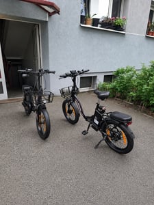 Runetic Ebike, Foldable e-bikes, 250W Motor, 36V 13Ah herausnehmbarer Akku, bis zu 100 km Reichweite, 25 km/h, 20" x 3,0" Breitreifen Kunden-Foto 10