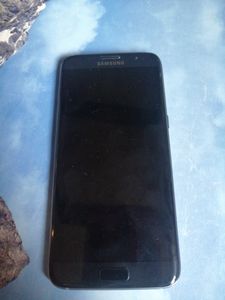 Samsung Galaxy S7 Edge SM-G935F Smartphone - VARIANTE, Farbe:Schwarz, Speicherkapazität:32 GB Kunden-Foto 1