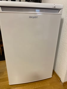 Exquisit Gefrierschrank GS512-040E weiss | 91 l Nutzinhalt | Energieklasse E | 40 dB(A) | 4-Sterne-Gefrierfach | kompakte Bauform Kunden-Foto 1