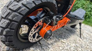 JOYOR S5 ABE- Faltbar Elektroroller - 500W Motor 48V13AH Akku 10 Zoll Reifen - Schwarz Kunden-Foto 18