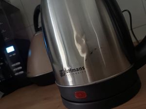 Hoffmans 2 Liter Glas Wasserkocher Teekocher 2000 Watt mit LED Beleuchtung HM-2513 Schwarz Kunden-Foto 4