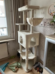 Fobyfurny 162 cm Kratzbaumturm für drinnen, große Versteckhöhle, beige | Kratzbaum mit großen Plattformen, mehrstöckiges Katzenaktivitätszentrum Kunden-Foto 1