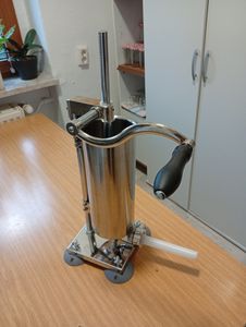 4L Edelstahl Wursthersteller,Wurstfüller manuell, Wurst Stuffer Fleischfüllmaschine Wurstmaschine Wurstfüller für den Heimgebrauch Kunden-Foto 1