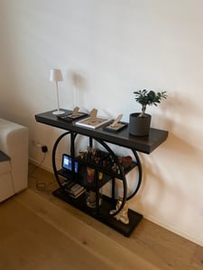 Konzolový stolík Tribesigns, 105 cm, industriálny 4-poschodový rozkladací stolík, predsieňový stolík s okrúhlou základňou, úzky akcentový stolík do predsiene z dreva, antracitovo čierny Fotografia od zákazníka č. 8