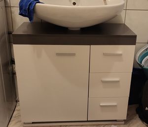 VASAGLE Waschbeckenunterschrank mit Füßen, 3 große Schubladen, 2 Fächer hinter der Tür, 30 x 70 x 64 cm, Weiß Kunden-Foto 6