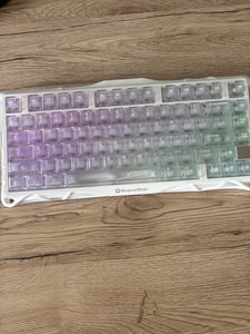 GravaStar Mercury K1 Lite Kabellose Mechanische Tastatur, Gaming ANSI US, 2,4 GHz und Bluetooth, Crystal Aurora Fotografie od zákazníka č. 1