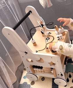 Mamabrum: Carrito de aprendizaje multifuncional de madera, con actividades de juego y aprendizaje, a partir de 12 meses Foto del cliente 1