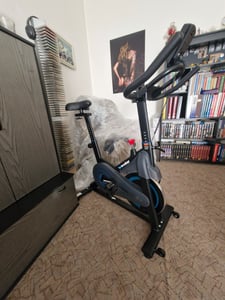 [2026 MODELL] Wenoker Heimtrainer Fahrrad mit Verstellbarem Magnetwiderstand, Ergometer Hometrainer Fahrrad mit APP, Leises Fitnessbike Bis 160kg Kunden-Foto 3