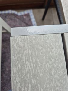 tectake® Aluminium Gartentisch Maren Oberfläche in Holzoptik 90 x 90 x 74,5 cm Kunden-Foto 2
