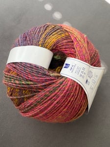 DMC Pirouette – fil souple 100 %.polyacrylique (couleur 843) Photo du client 1