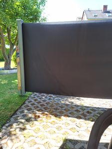 SONGMICS Seitenmarkise,Markise,160 x 350 cm,  ausziehbar, aus 220 g/m² Polyester, Sichtschutz, Sonnenschutz, blickdicht, Seitenrollo, für Balkon, Terrasse, Garten, anthrazit ASG162G05 Kunden-Foto 5