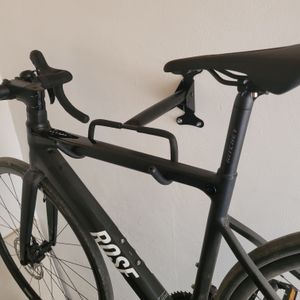 Bernie portabici pieghevole a parete salvaspazio per garage e casa Foto del cliente 2