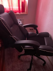 Gaming-Stuhl mit Ventilator, Bürostuhl, Luftkühler und Kühlung – Belüfteter Kühlsitz, mit Liegefunktion,  sanfte Vibrationsmassage, Schwarz Kunden-Foto 32
