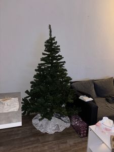 Umelý vianočný stromček COSTWAY 225 cm, jedľa s 1346 PVC ihličkami, kovový stojan a skladací systém, vianočný stromček, umelý vianočný stromček Fotografia od zákazníka č. 7