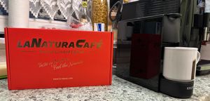 NESPRESSO ORIGINAL Essenza Mini C | Kleine Kaffeekapselmaschine von Krups | Grau Kunden-Foto 2
