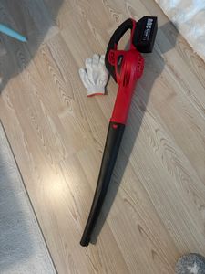 TEENO Souffleur de Feuilles sans Fil 20V - 80 m/s (288 km/h) Haute Vitesse, Batterie 3.0Ah Incluse, Léger 2.45 kg, Poignée Antidérapante pour Jardin Kunden-Foto 2