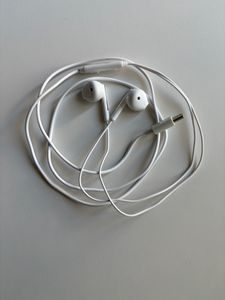Kabelkopfhörer Lightning / Typ C / 3,5 Klinke Aux In-Ear mit Mikrofon & Lautstärketasten – Klinke / 3.5 Aux Kunden-Foto 10